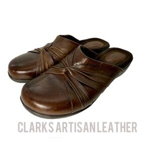 Clarks Artisan Leather Slip-On Mules Women's Size 7.5 Medium Comfortable Shoe M